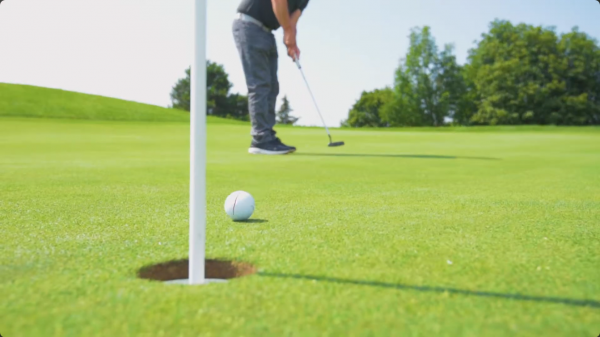 Golf tips video #4, leaving the flagstick in